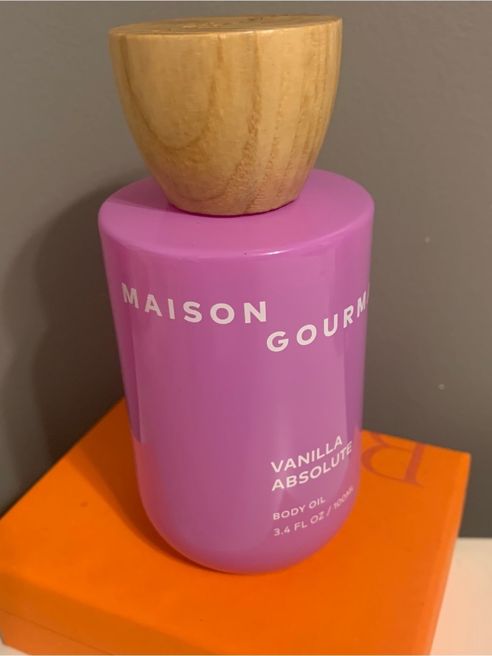 Maison Gourmand Vanilla Absolute Body Oil Spray 3.4oz